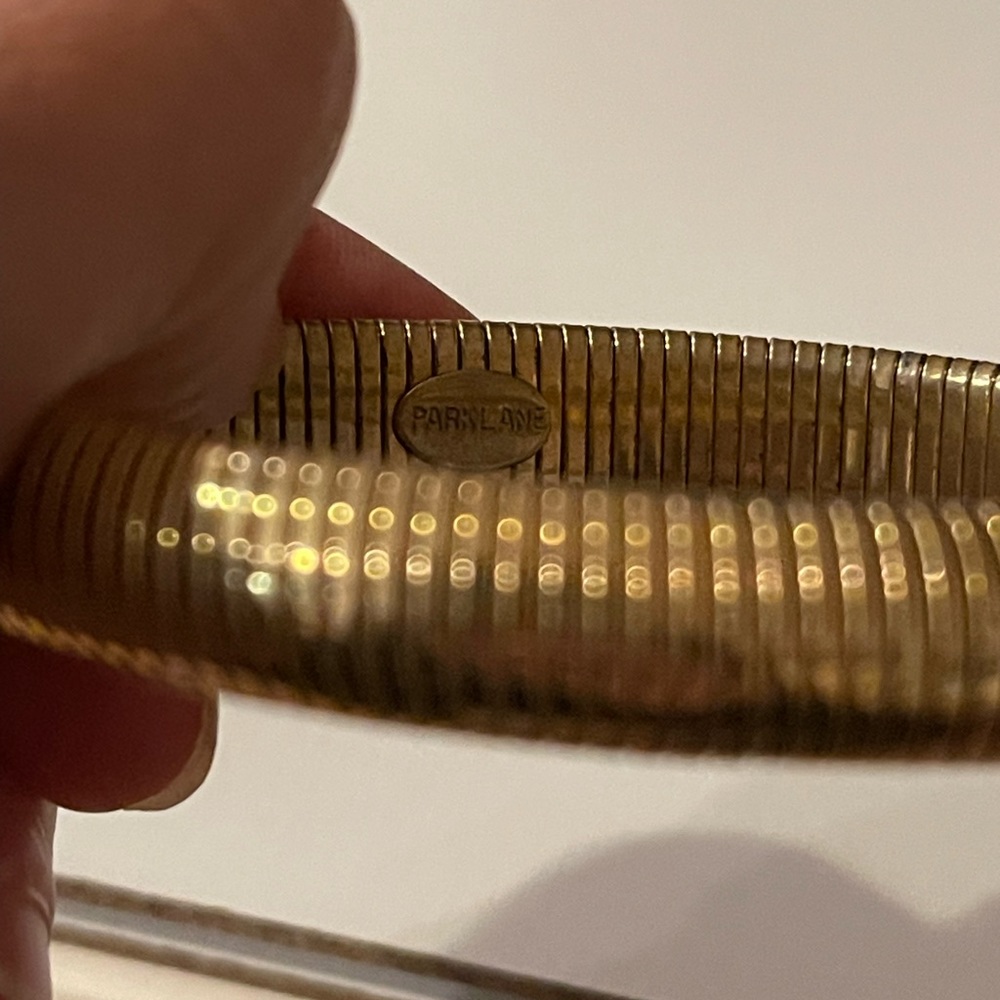 Vintage Gold Bracelet - Picture 7 of 8